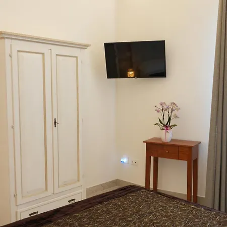 Via Veneto Residenza Bed & Breakfast Cutrofiano